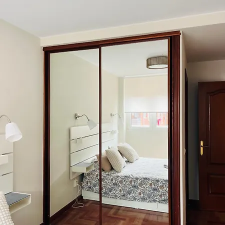 Cozy Apartment - 1 Min To San Lorenzo Beach, Gijon
